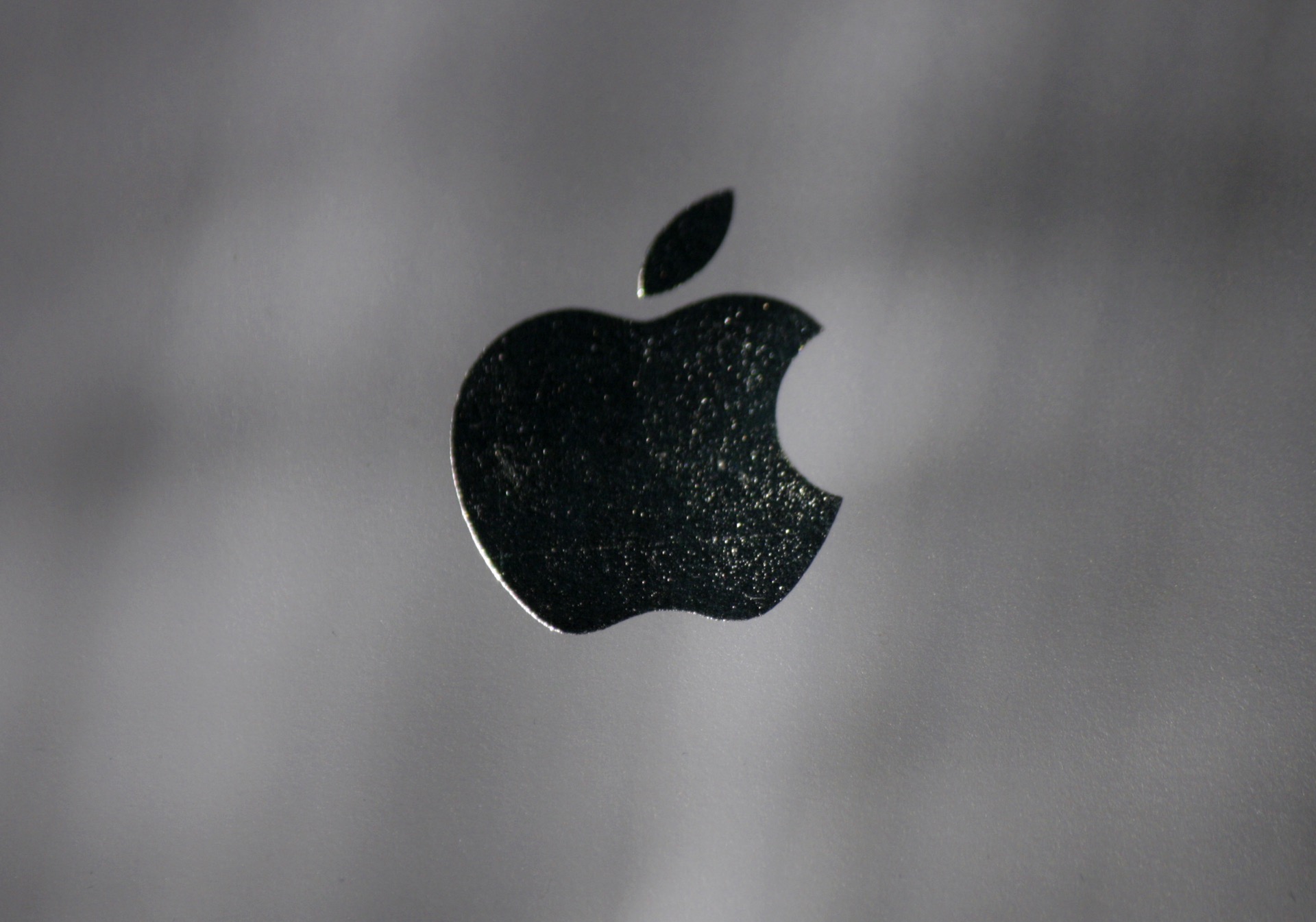 5 problems facing Apple it won't talk about at its April event